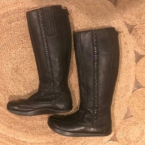 Earth Negative Heel Technology Boots